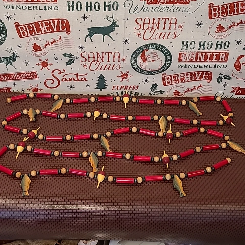 8' Christmas Tree Wood Fish & Bobber Garland